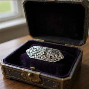 Antique Sterling Silver Art Deco Filigree Brooch Pin